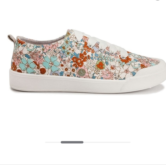 Sugar Festival Shoes Floral -6.5 - Picture 2 of 6